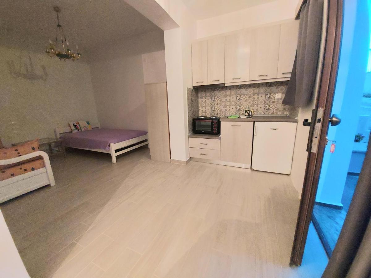 Golden View Apartments Myrina Limnos ภายนอก รูปภาพ