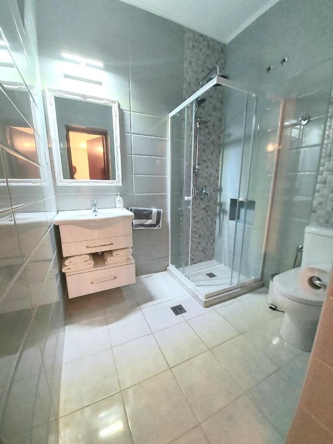 Golden View Apartments Myrina Limnos ภายนอก รูปภาพ
