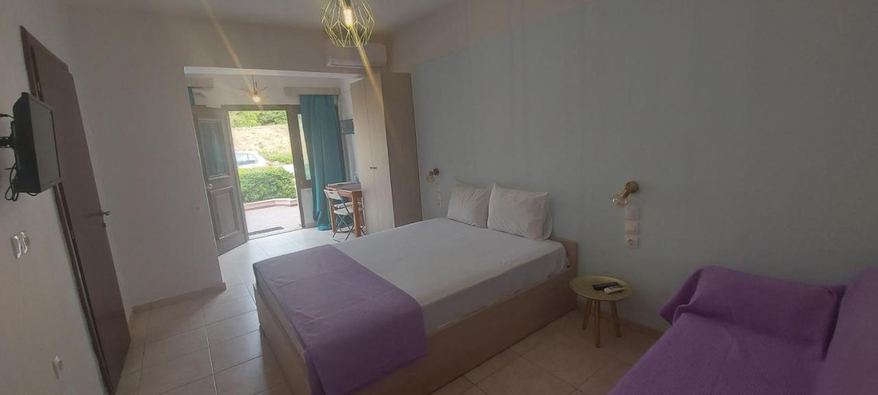Golden View Apartments Myrina Limnos ภายนอก รูปภาพ